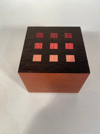"Red Grid" Box